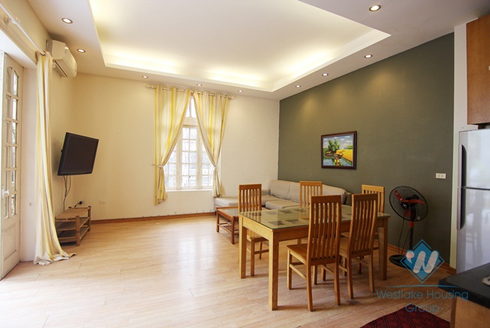 Cheap 3 bedroom apartment for rent in Tay Ho, Hanoi